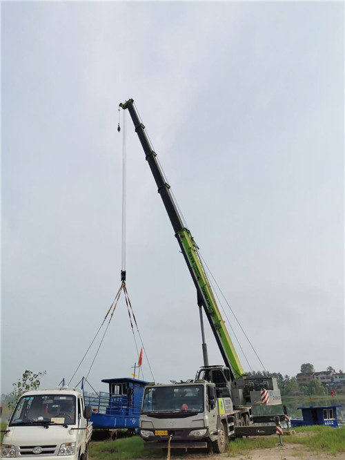 麻章区桥梁建设吊装案例